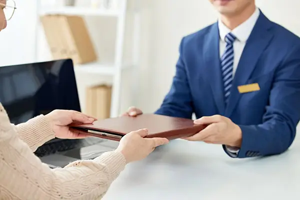 老乡帅哥去哪里旅游